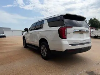 GMC Yukon 2023 4x4 SLE 4 puertas SUV