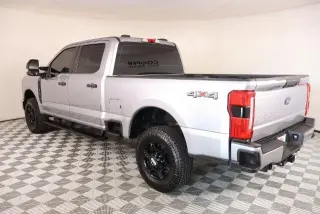 Ford F-250 Super Duty 2023 4x4 XL 4 puertas Cabina Crew 6.8 pies. Caja Pickup