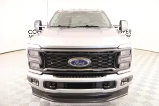 Ford F-250 Super Duty 2023 4x4 XL 4 puertas Cabina Crew 6.8 pies. Caja Pickup