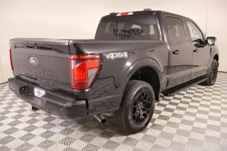 Ford F-150 2024 4x4 XLT 4 puertas SuperCrew 5.5 pies. SB