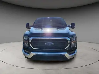 Ford F-150 2023 4x4 XLT 4 puertas SuperCrew 5.5 pies. SB