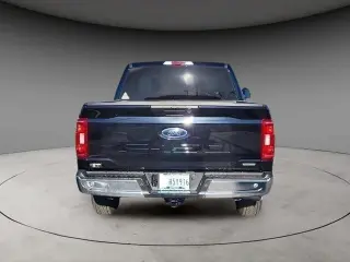 Ford F-150 2023 4x4 XLT 4 puertas SuperCrew 5.5 pies. SB