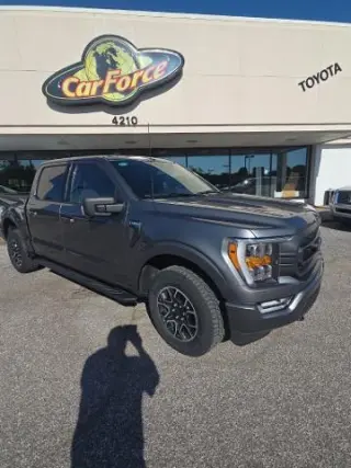 Ford F-150 2023 4x4 XLT 4 puertas SuperCrew 5.5 pies. Caja corta