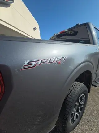 Ford F-150 2023 4x4 XLT 4 puertas SuperCrew 5.5 pies. Caja corta