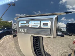 Ford F-150 2023 4x4 XLT 4 puertas SuperCrew 5.5 pies. SB