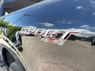 Ford F-150 2023 4x4 XLT 4 puertas SuperCrew 5.5 pies. SB