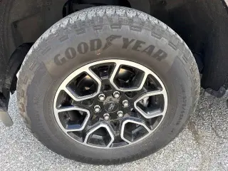 Ford F-150 2023 4x4 XLT 4 puertas SuperCrew 5.5 pies. SB