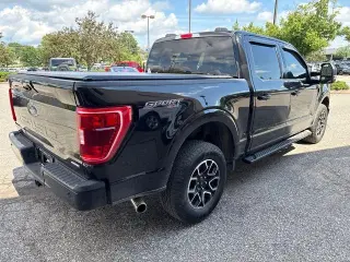 Ford F-150 2023 4x4 XLT 4 puertas SuperCrew 5.5 pies. SB