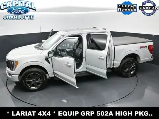 Ford F-150 2023 4x4 Lariat 4 puertas SuperCrew 5.5 pies. SB