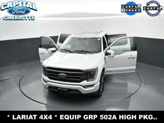 Ford F-150 2023 4x4 Lariat 4 puertas SuperCrew 5.5 pies. SB
