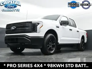 Ford F-150 Lightning 2025 AWD Pro 4 puertas SuperCrew 5.5 pies. SB