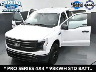 Ford F-150 Lightning 2025 AWD Pro 4 puertas SuperCrew 5.5 pies. SB