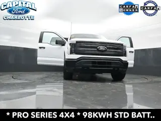 Ford F-150 Lightning 2025 AWD Pro 4 puertas SuperCrew 5.5 pies. SB