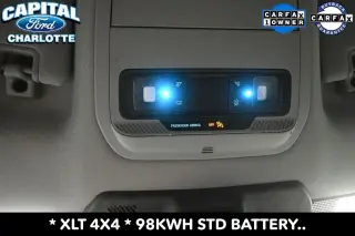 Ford F-150 Lightning 2025 AWD XLT 4 puertas SuperCrew 5.5 pies SB