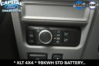 Ford F-150 Lightning 2025 AWD XLT 4 puertas SuperCrew 5.5 pies SB