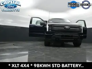 Ford F-150 Lightning 2025 AWD XLT 4 puertas SuperCrew 5.5 pies SB