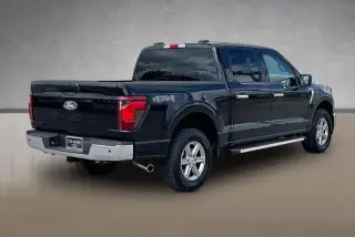 Ford F-150 2025 4x4 XLT 4 puertas SuperCrew 5.5 pies. Caja corta