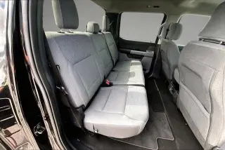 Ford F-150 2025 4x4 XLT 4 puertas SuperCrew 5.5 pies. Caja corta