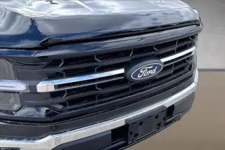 Ford F-150 2025 4x4 XLT 4 puertas SuperCrew 5.5 pies. Caja corta