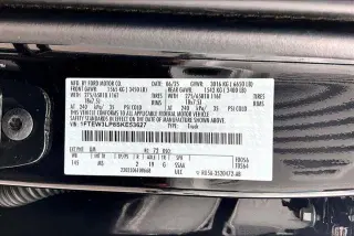Ford F-150 2025 4x4 XLT 4 puertas SuperCrew 5.5 pies. Caja corta