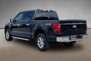 Ford F-150 2025 4x4 XLT 4 puertas SuperCrew 5.5 pies. Caja corta