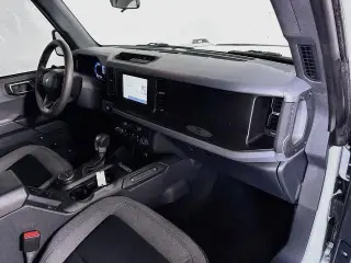 Ford Bronco 2023 4x4 Outer Banks 4 puertas SUV