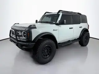 Ford Bronco 2023 4x4 Outer Banks 4 puertas SUV