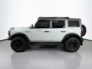 Ford Bronco 2023 4x4 Outer Banks 4 puertas SUV