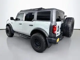 Ford Bronco 2023 4x4 Outer Banks 4 puertas SUV