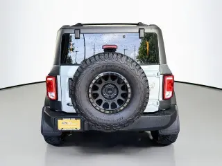 Ford Bronco 2023 4x4 Outer Banks 4 puertas SUV
