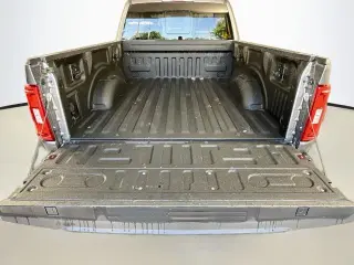 Ford F-150 2023 4x4 XLT 4 puertas SuperCrew 6.5 pies SB