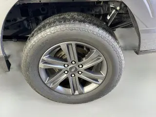 Ford F-150 2023 4x4 XLT 4 puertas SuperCrew 6.5 pies SB