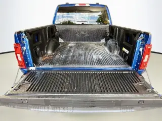 Ford F-150 2023 4x4 XLT 4 puertas SuperCrew 6.5 pies. SB