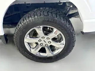 Ford F-150 2023 4x4 XLT 4 puertas SuperCrew 5.5 pies SB