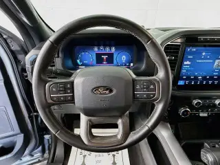 Ford F-150 2024 4x4 XLT 4 puertas SuperCrew 6.5 pies. SB