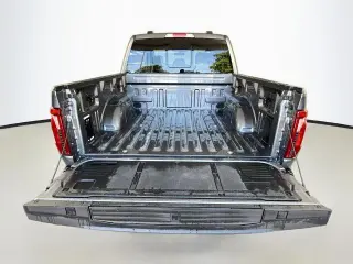 Ford F-150 2024 4x4 XLT 4 puertas SuperCrew 6.5 pies. SB