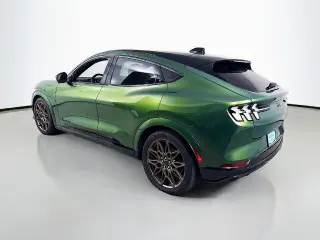 Ford Mustang Mach-E 2025 AWD GT 4 puertas SUV