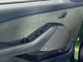 Ford Mustang Mach-E 2025 AWD GT 4 puertas SUV