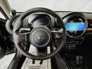 Kia Carnival 2025 SX 4 puertas Minivan
