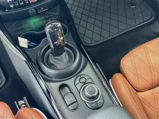 Kia Carnival 2025 SX 4 puertas Minivan