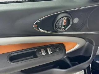 Kia Carnival 2025 SX 4 puertas Minivan