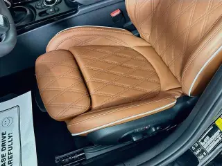 Kia Carnival 2025 SX 4 puertas Minivan