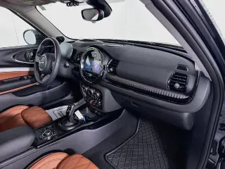 Kia Carnival 2025 SX 4 puertas Minivan