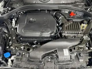 Kia Carnival 2025 SX 4 puertas Minivan