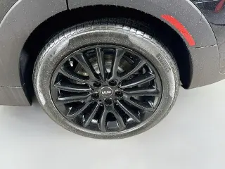 Kia Carnival 2025 SX 4 puertas Minivan