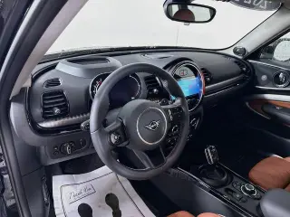 Kia Carnival 2025 SX 4 puertas Minivan