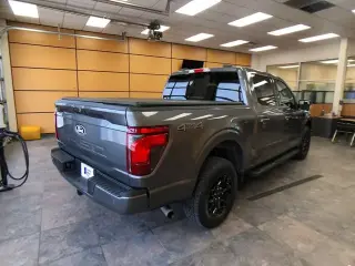 Ford F-150 2024 4x4 XLT 4 puertas SuperCrew 6.5 pies SB