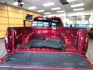 Ford F-150 2024 4x4 XLT 4 puertas SuperCrew 6.5 pies SB
