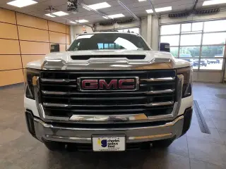 GMC Sierra 2500HD 2024 4x4 SLE 4 puertas Doble Cabina SB