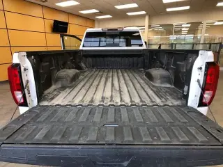 GMC Sierra 2500HD 2024 4x4 SLE 4 puertas Doble Cabina SB